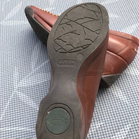 Nurture Brown leather wedge shoe - Picture 5 of 7